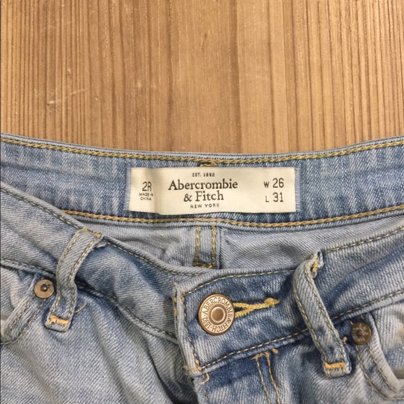 A&F Jean Shorts - Picture 3 of 3
